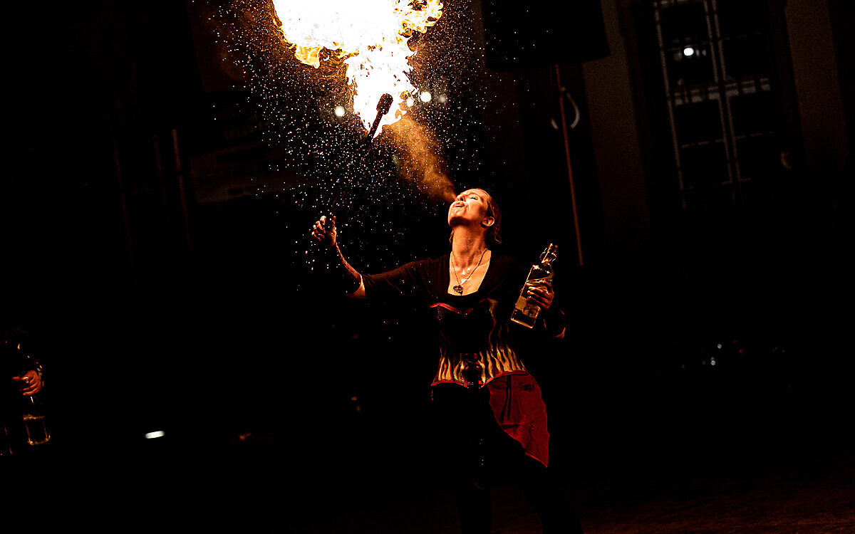 2022 03 27 Feuershow Rathausplatz 59 2022 03 27 Feuershow Rathausplatz 59