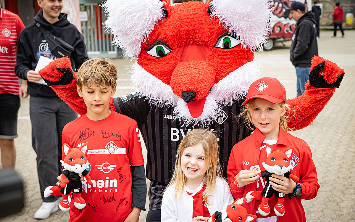 2022 04 23 FWK Kickers 16 2022 04 23 FWK Kickers 16