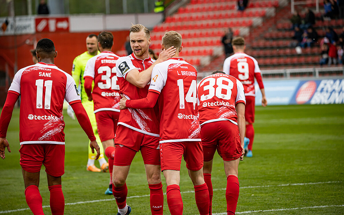 2022 04 23 FWK Kickers 65 2022 04 23 FWK Kickers 65