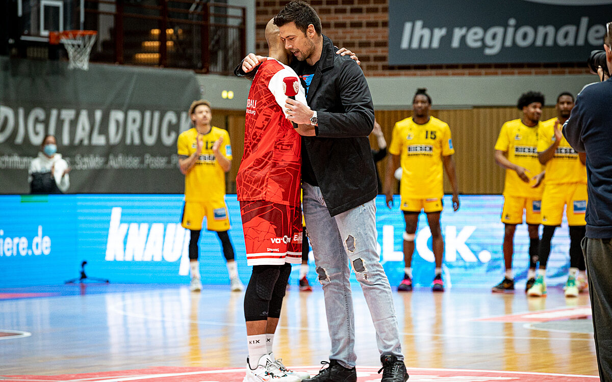 2022 04 26 s Oliver Baskets 456 2022 04 26 s Oliver Baskets 456