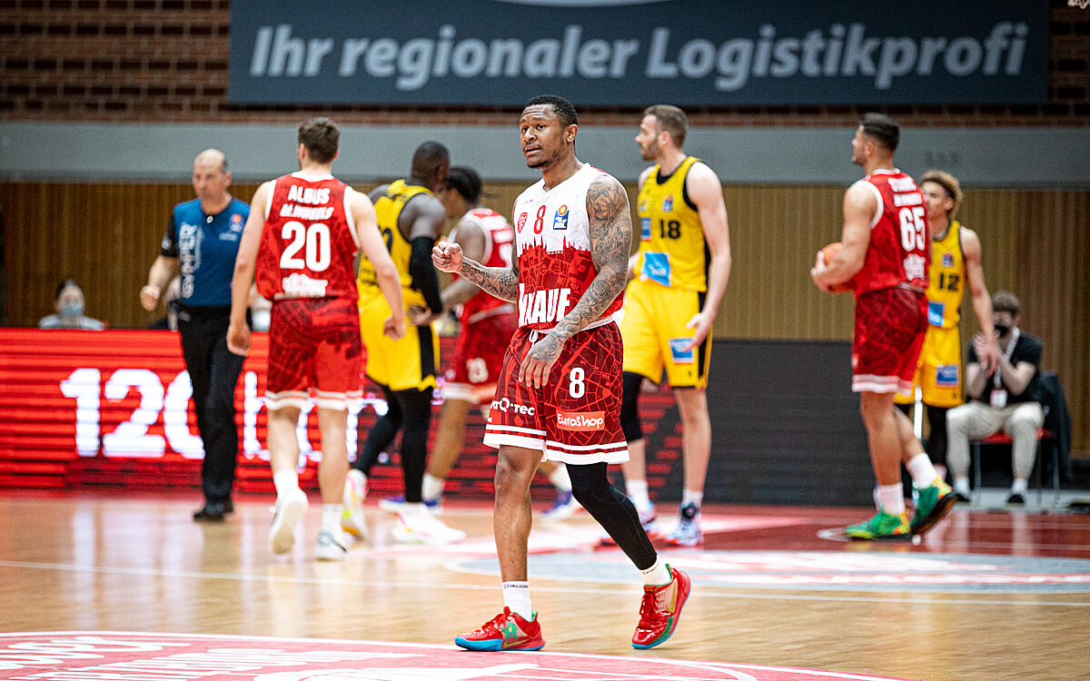 2022 04 26 s Oliver Baskets 510 2022 04 26 s Oliver Baskets 510