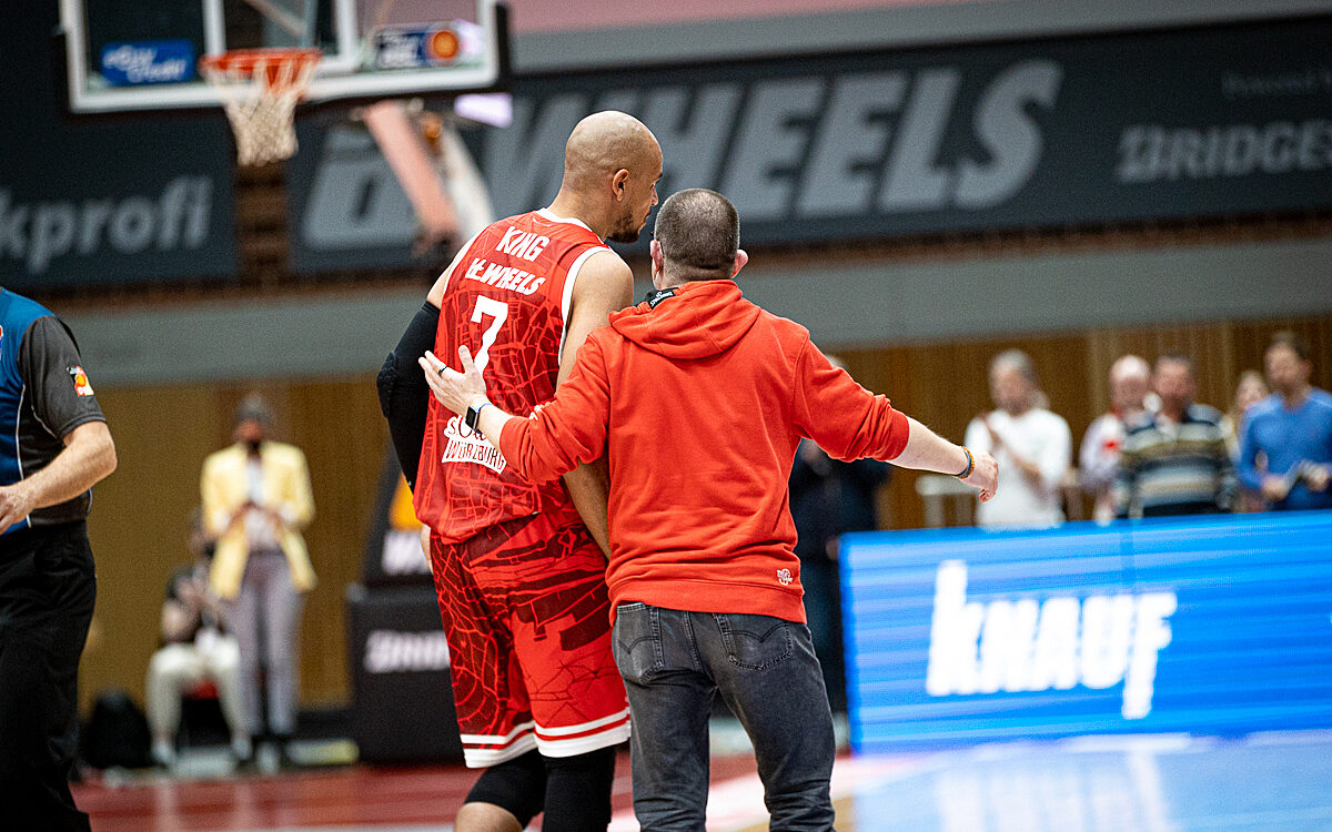 2022 04 26 s Oliver Baskets 520 2022 04 26 s Oliver Baskets 520