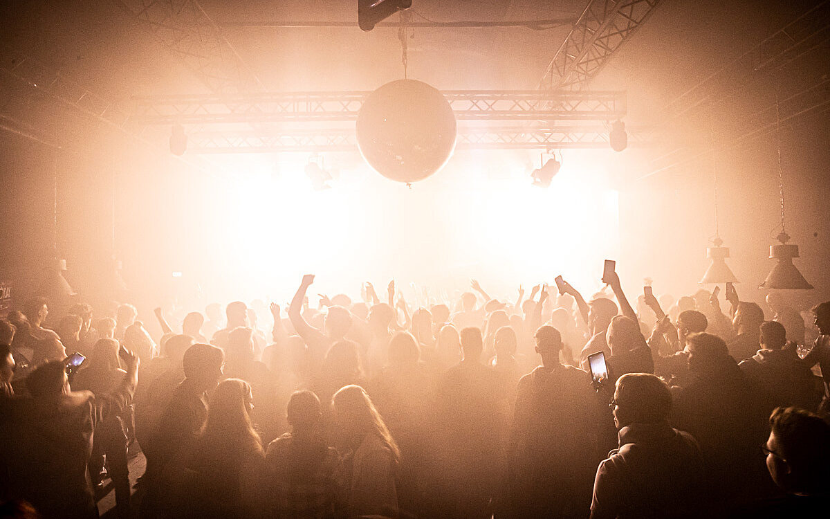 2022 09 17 Airport Malle Party 20 2022 09 17 Airport Malle Party 20