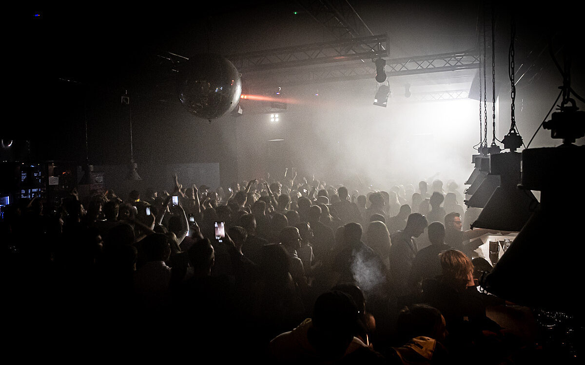 2022 09 17 Airport Malle Party 31 2022 09 17 Airport Malle Party 31