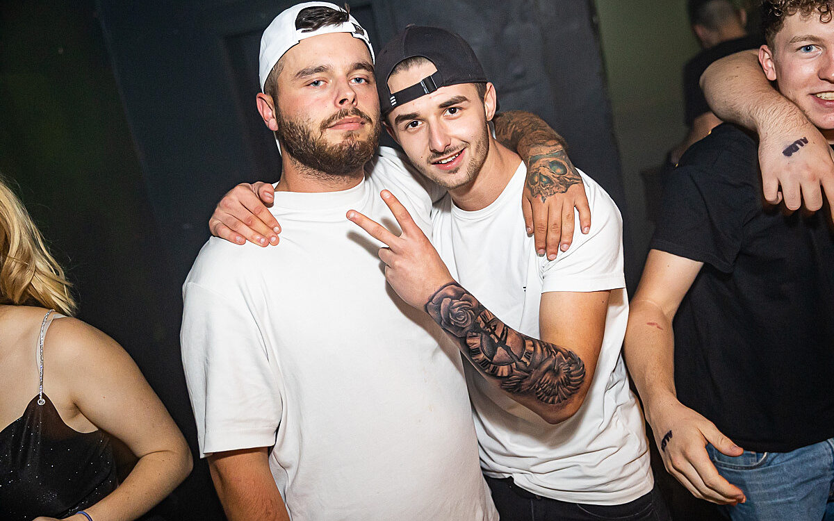 2022 09 17 Airport Malle Party 51 2022 09 17 Airport Malle Party 51