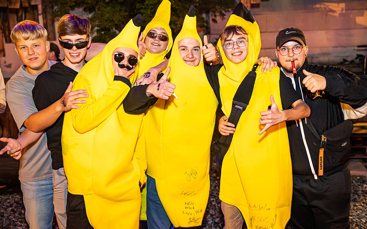 2022 09 17 Airport Malle Party 53 2022 09 17 Airport Malle Party 53