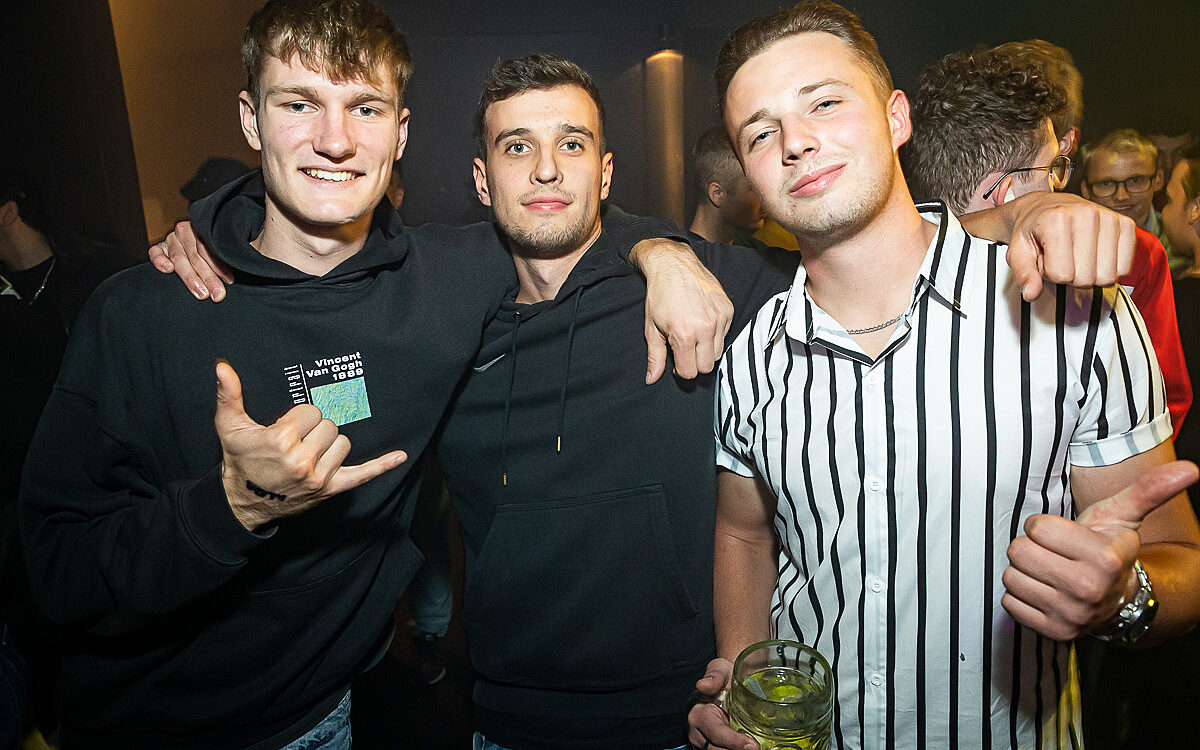 2022 09 17 Airport Malle Party 58 2022 09 17 Airport Malle Party 58