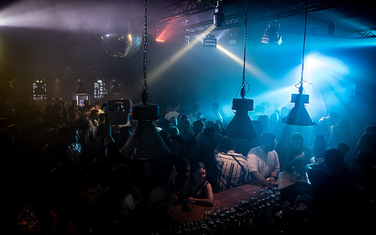 2022 09 17 Airport Malle Party 59 2022 09 17 Airport Malle Party 59