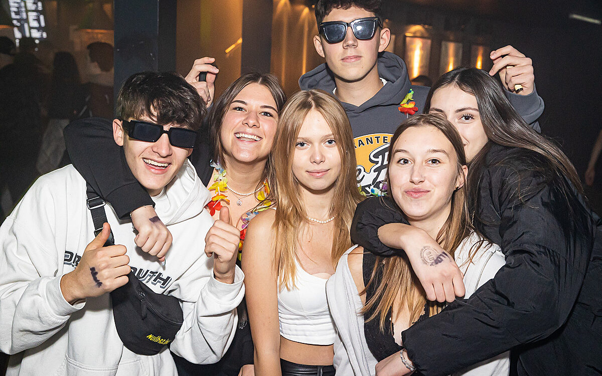 2022 09 17 Airport Malle Party 6 2022 09 17 Airport Malle Party 6