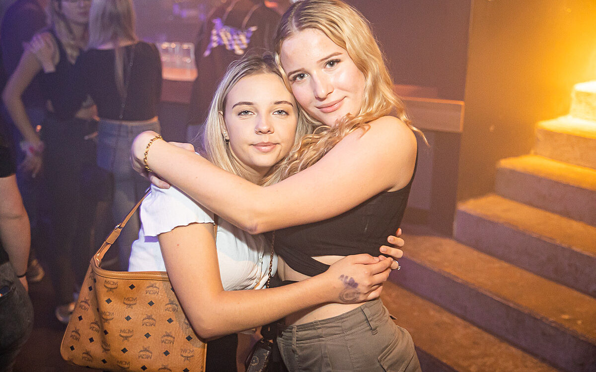 2022 09 18 Airport Malle Party 70 2022 09 18 Airport Malle Party 70