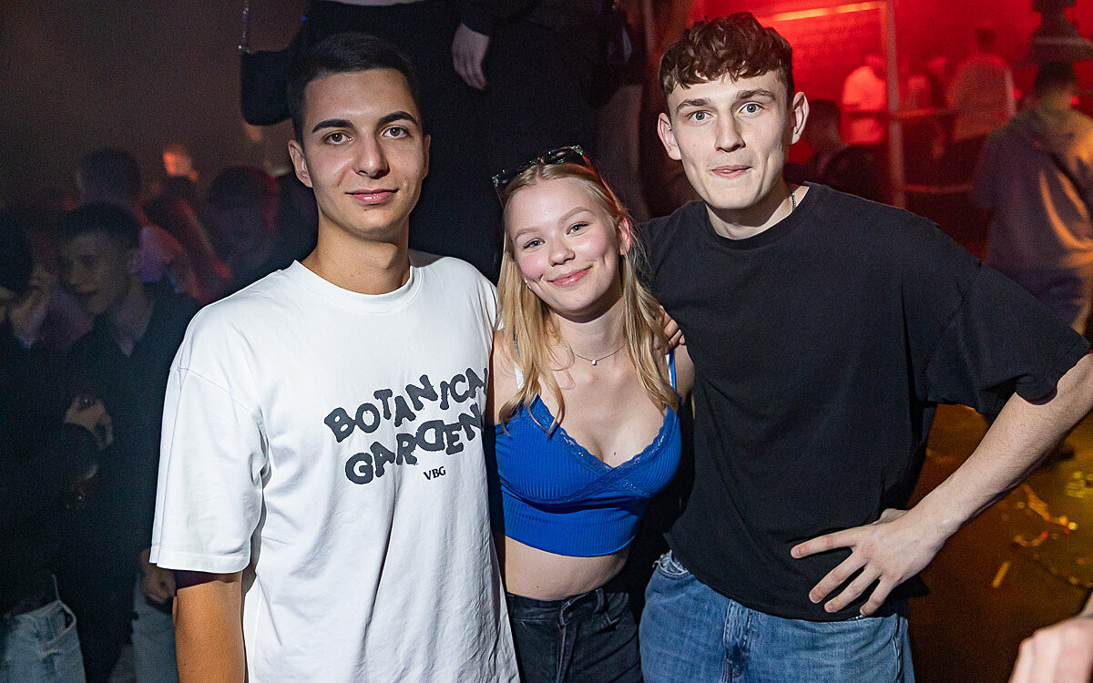 2022 10 01 Airport Black White 35 2022 10 01 Airport Black White 35