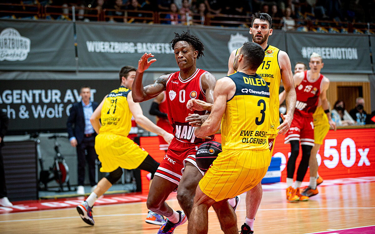 2022 10 15 Wuerzburg Baskets Oldenburg 30 2022 10 15 Wuerzburg Baskets Oldenburg 30
