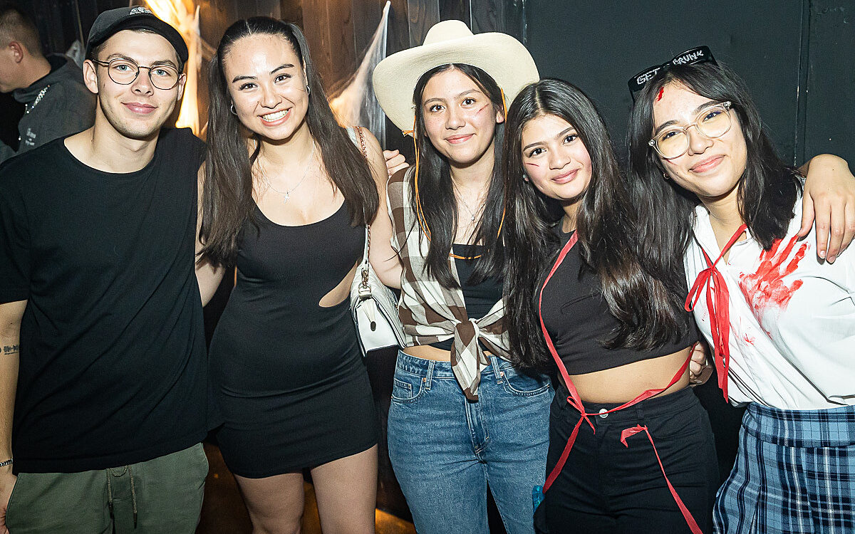 2022 11 01 Airport Halloween 67 2022 11 01 Airport Halloween 67