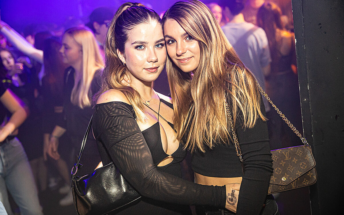 2022 11 12 Airport Fasching 48 2022 11 12 Airport Fasching 48