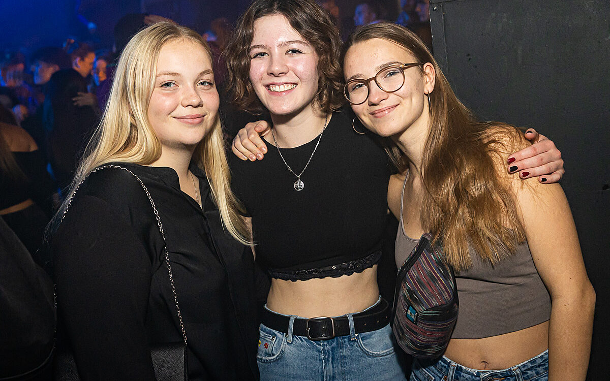 2022 11 12 Airport Fasching 50 2022 11 12 Airport Fasching 50