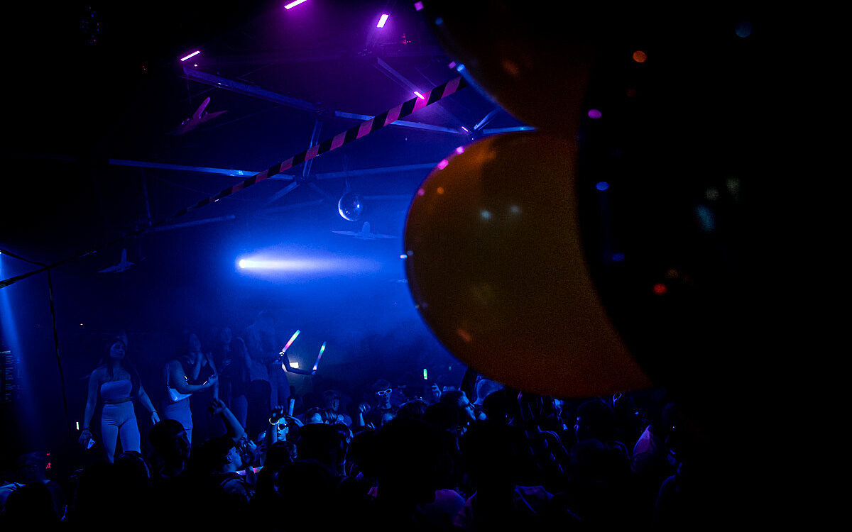 2022 11 12 Airport Fasching 90 2022 11 12 Airport Fasching 90