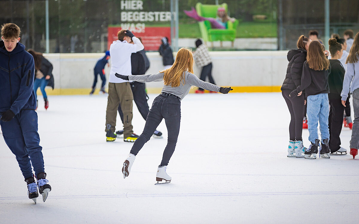 2022 11 12 Eisbahn 32 2022 11 12 Eisbahn 32