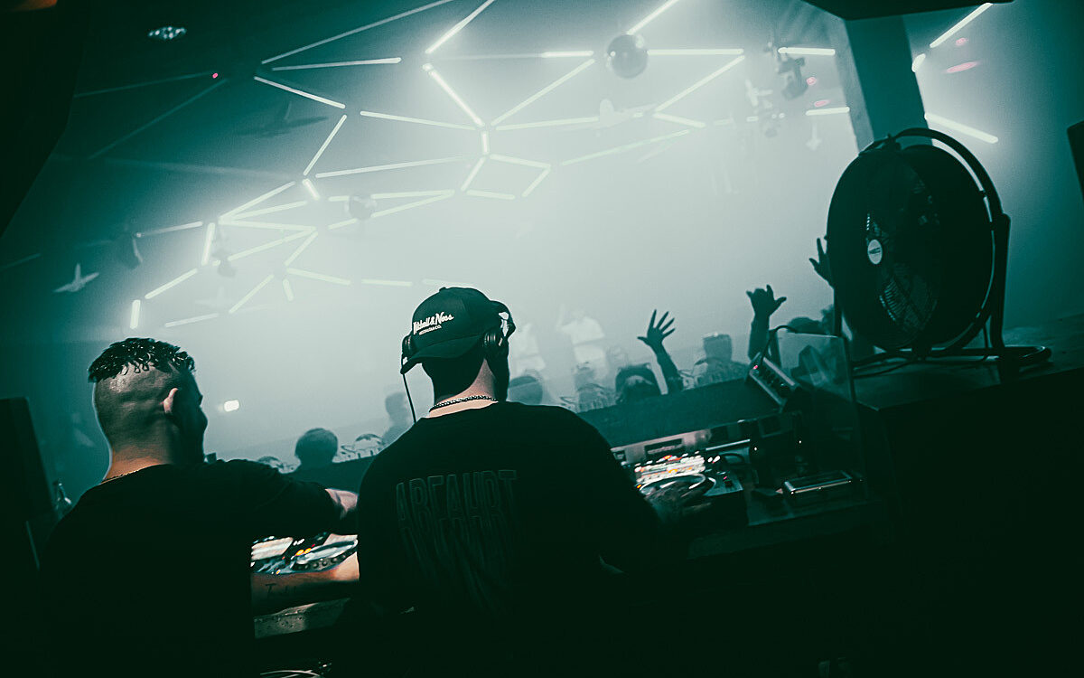 2022 11 18 Airport I Hate Models 2 2022 11 18 Airport I Hate Models 2