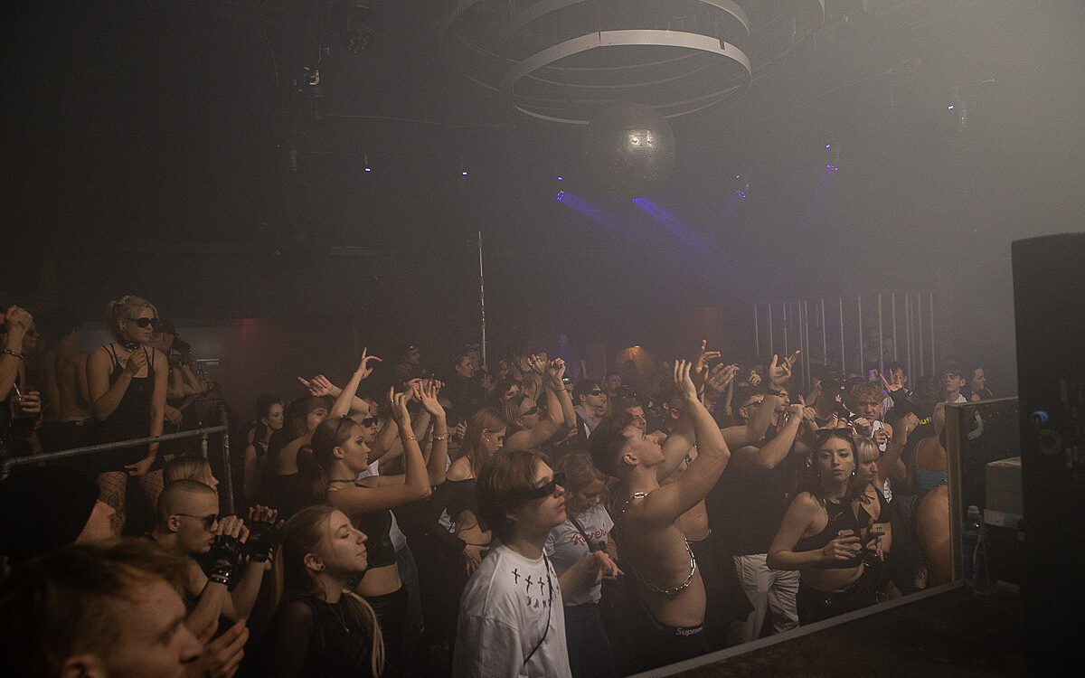 2022 11 19 Airport I Hate Models 13 2022 11 19 Airport I Hate Models 13