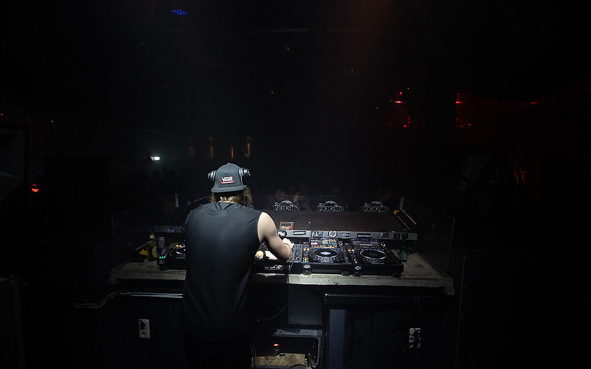 2022 11 19 Airport I Hate Models 14 2022 11 19 Airport I Hate Models 14