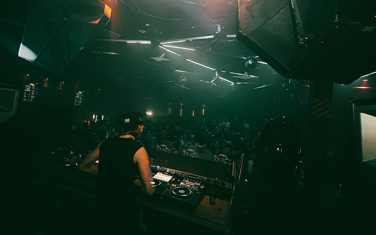 2022 11 19 Airport I Hate Models 22 2022 11 19 Airport I Hate Models 22