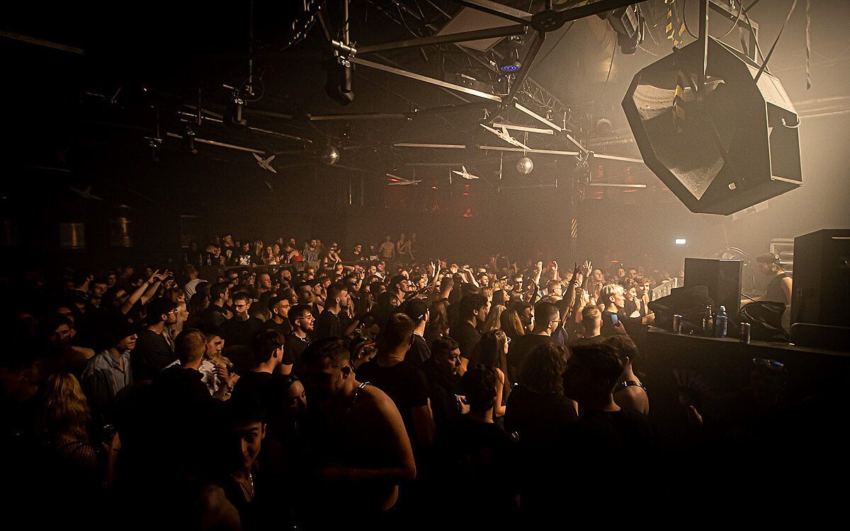 2022 11 19 Airport I Hate Models 40 2022 11 19 Airport I Hate Models 40