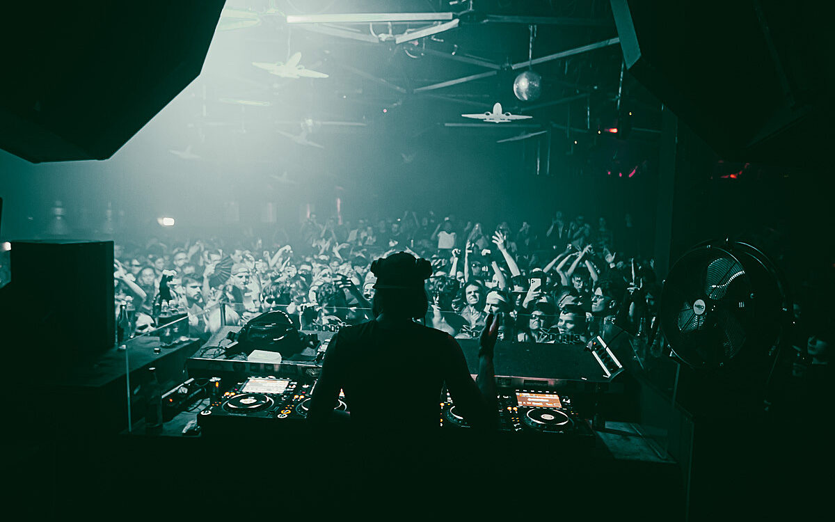 2022 11 19 Airport I Hate Models 52 2022 11 19 Airport I Hate Models 52