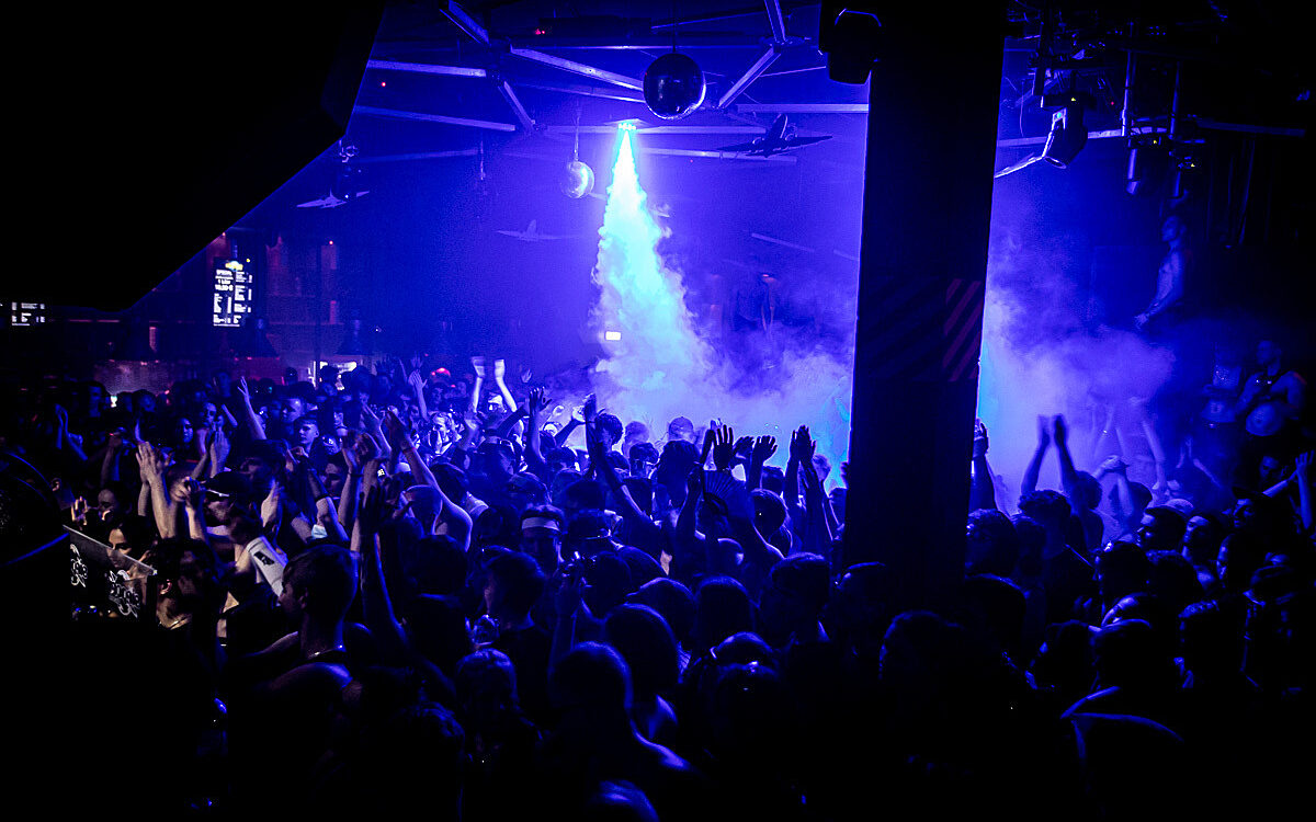 2022 11 19 Airport I Hate Models 71 2022 11 19 Airport I Hate Models 71