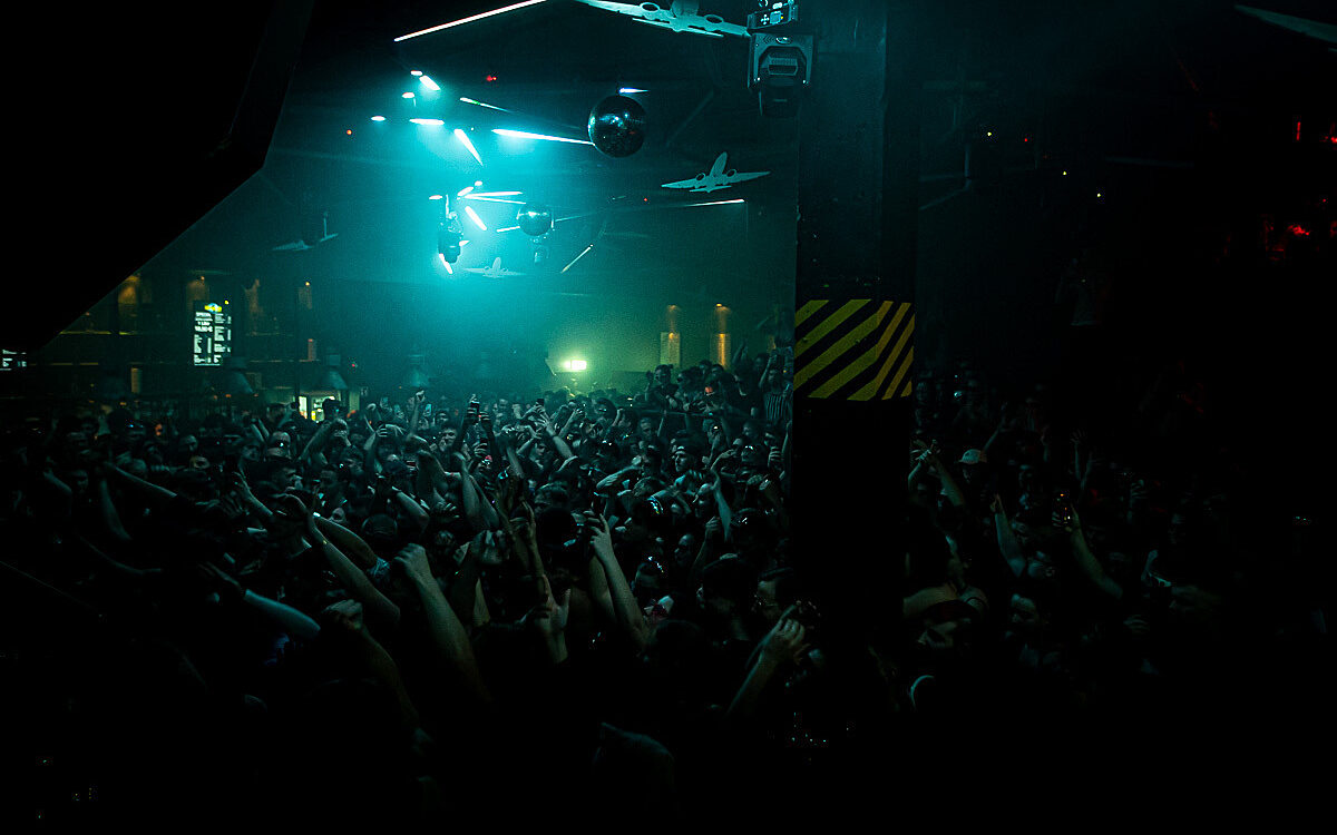 2022 11 19 Airport I Hate Models 74 2022 11 19 Airport I Hate Models 74