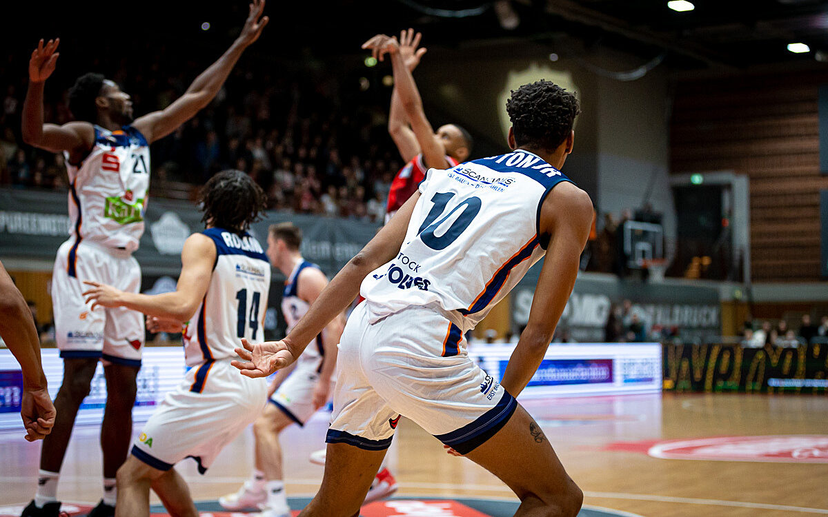 2022 11 19 Wuerzburg Baskets 19 2022 11 19 Wuerzburg Baskets 19