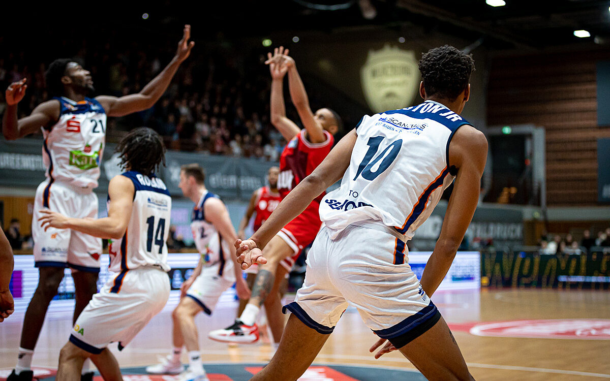 2022 11 19 Wuerzburg Baskets 20 2022 11 19 Wuerzburg Baskets 20