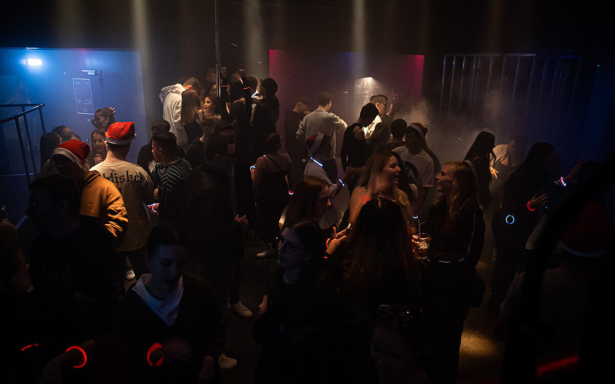 2022 12 09 Airport Nikolaus 5 2022 12 09 Airport Nikolaus 5