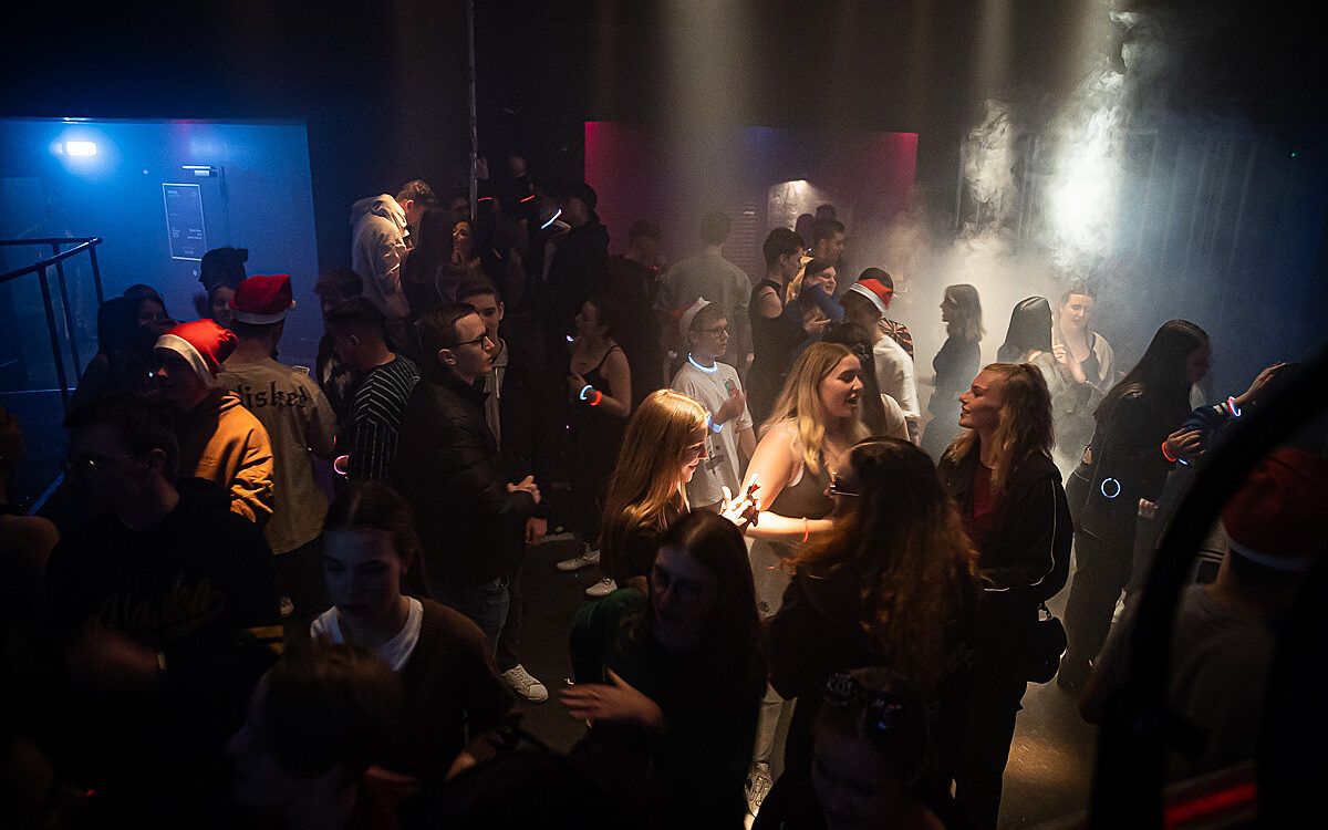 2022 12 09 Airport Nikolaus 6 2022 12 09 Airport Nikolaus 6