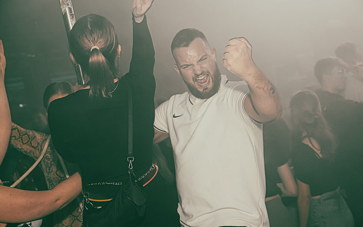 2022 12 10 Airport Nikolaus 12 2022 12 10 Airport Nikolaus 12