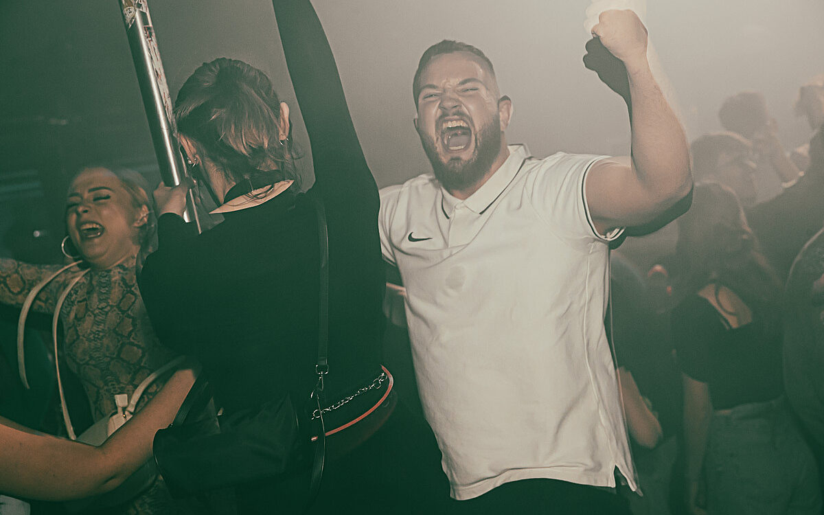 2022 12 10 Airport Nikolaus 13 2022 12 10 Airport Nikolaus 13