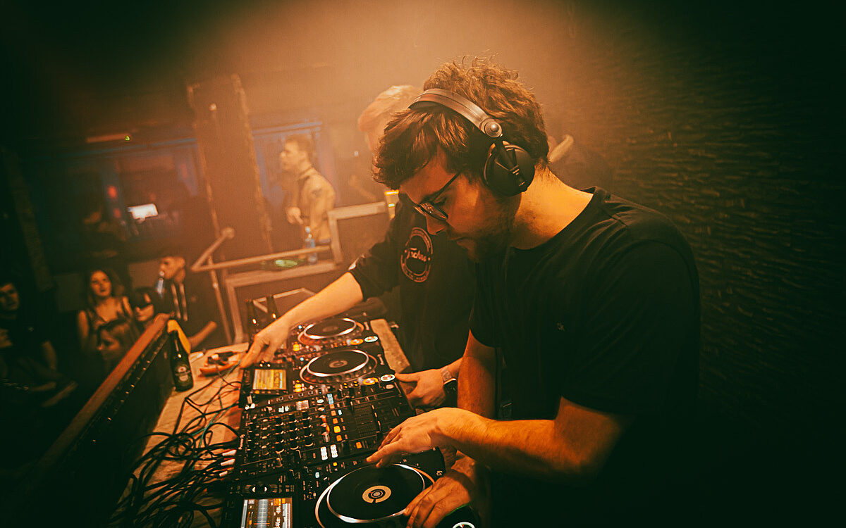 2022 12 18 Airport Brutalismus 42 2022 12 18 Airport Brutalismus 42