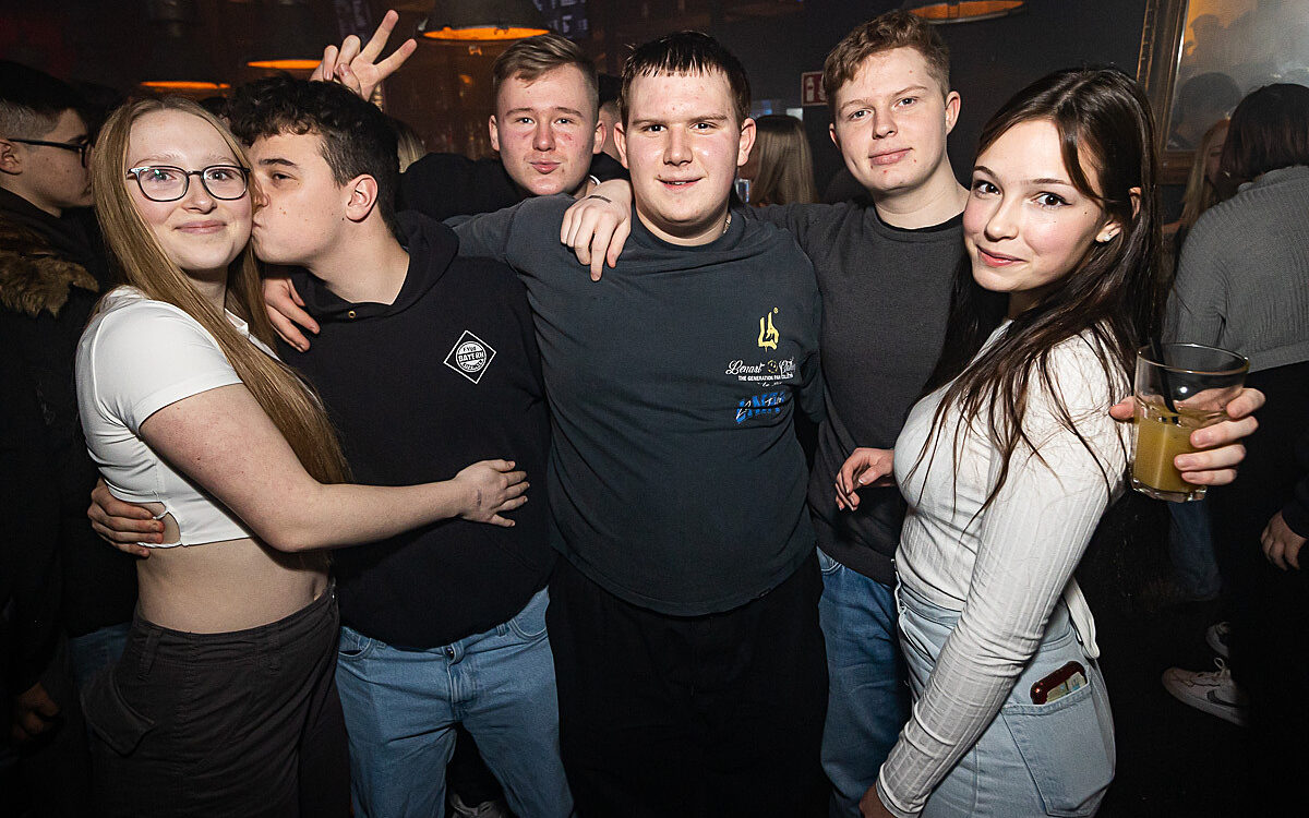 2023 01 21 Airport Ladies Night 21 2023 01 21 Airport Ladies Night 21