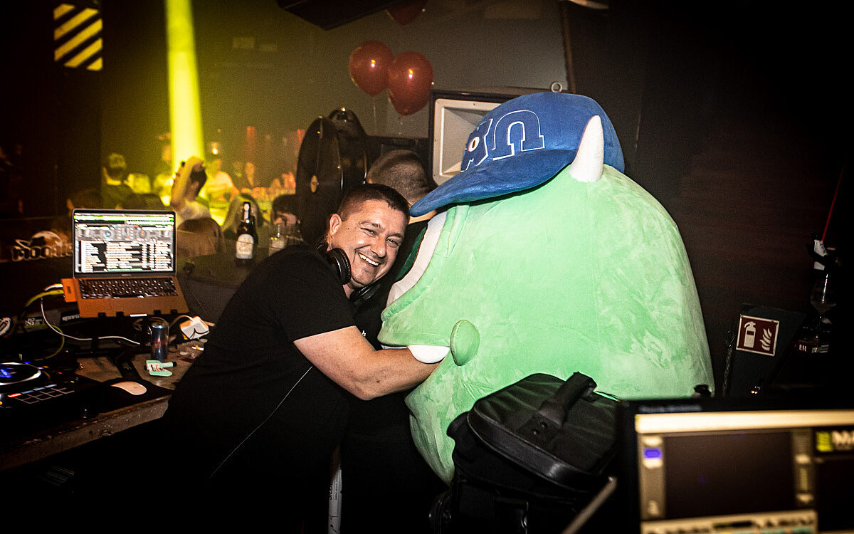 2023 01 21 Airport Ladies Night 31 2023 01 21 Airport Ladies Night 31