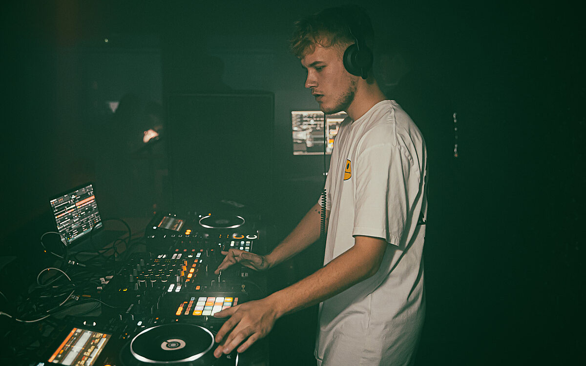 2023 01 28 Airport Angy 9 2023 01 28 Airport Angy 9