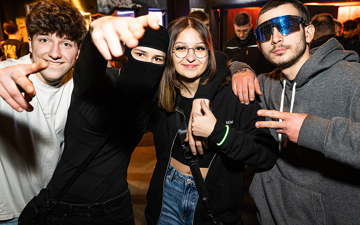 2023 02 04 Airport Clara Cuve 4 2023 02 04 Airport Clara Cuve 4