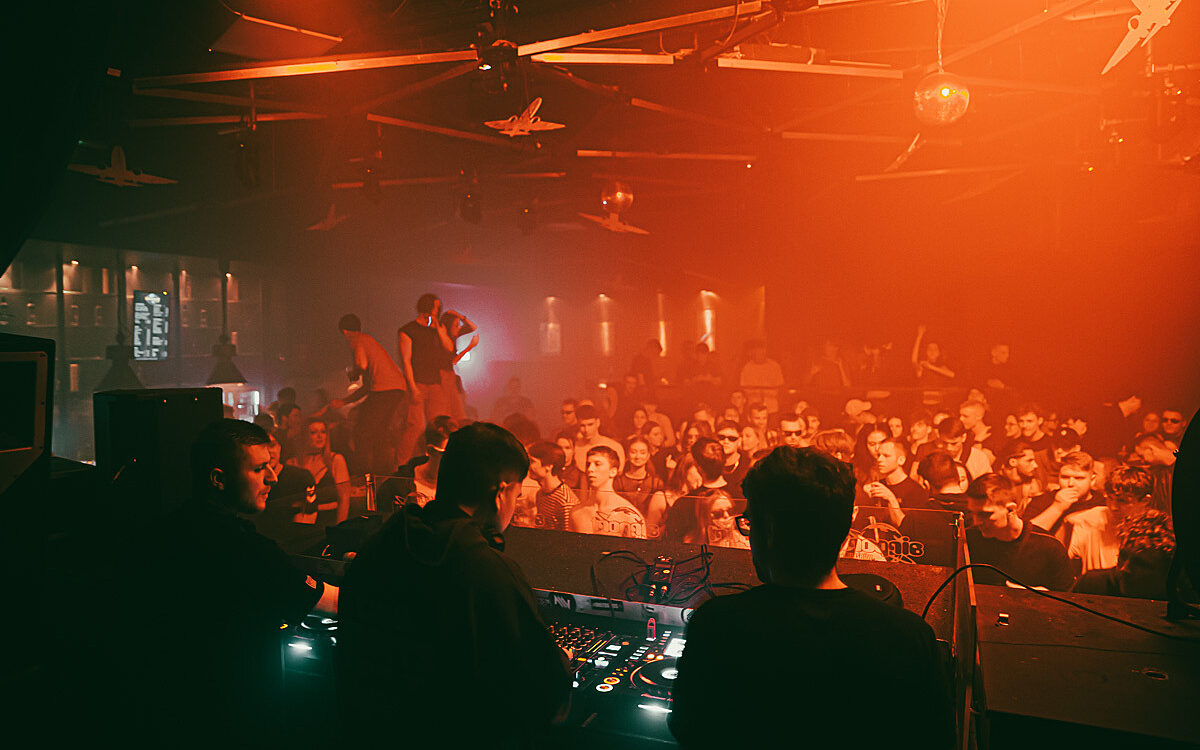 2023 02 19 Residentnight 20 2023 02 19 Residentnight 20