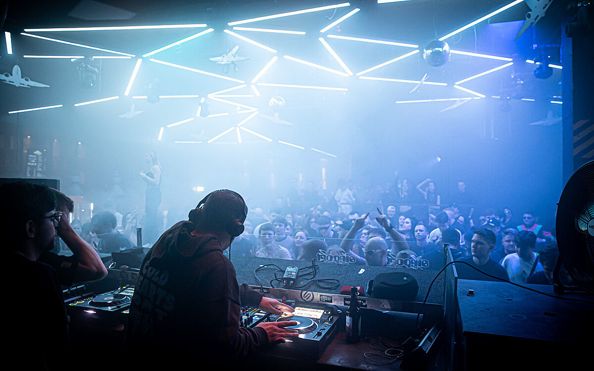 2023 02 19 Residentnight 22 2023 02 19 Residentnight 22