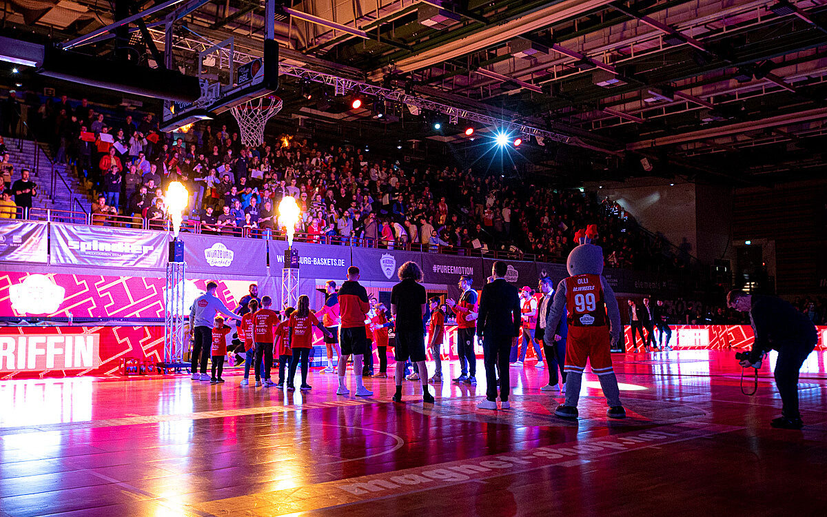 2023 03 17 s Oliver Baskets 13 2023 03 17 s Oliver Baskets 13