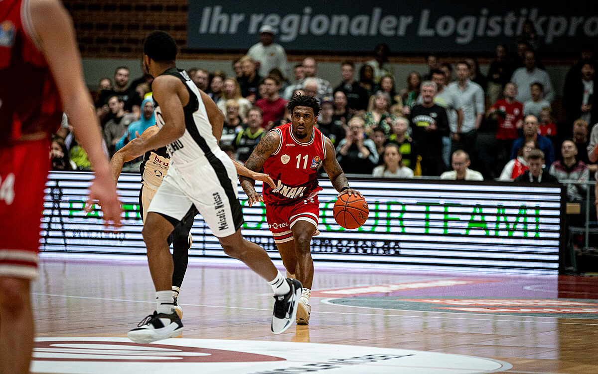 2023 03 17 s Oliver Baskets 17 2023 03 17 s Oliver Baskets 17