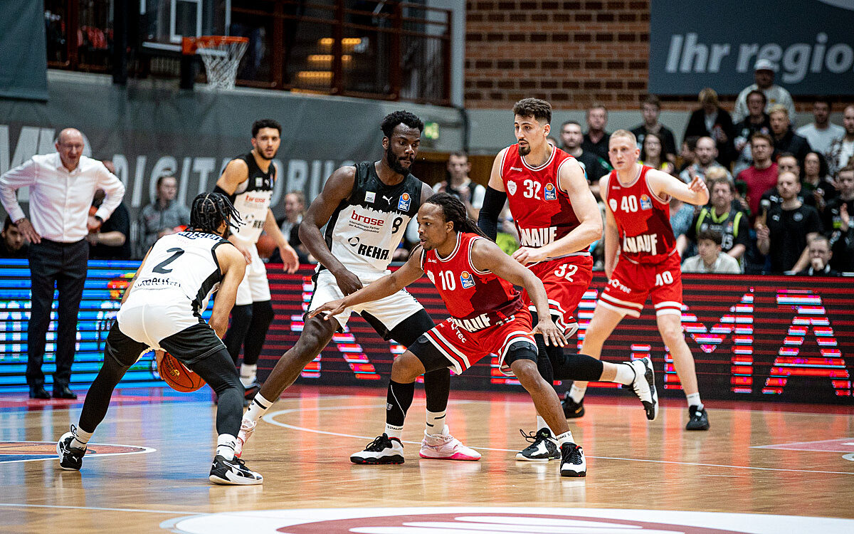 2023 03 17 s Oliver Baskets 27 2023 03 17 s Oliver Baskets 27