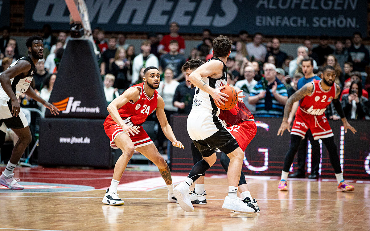 2023 03 17 s Oliver Baskets 28 2023 03 17 s Oliver Baskets 28