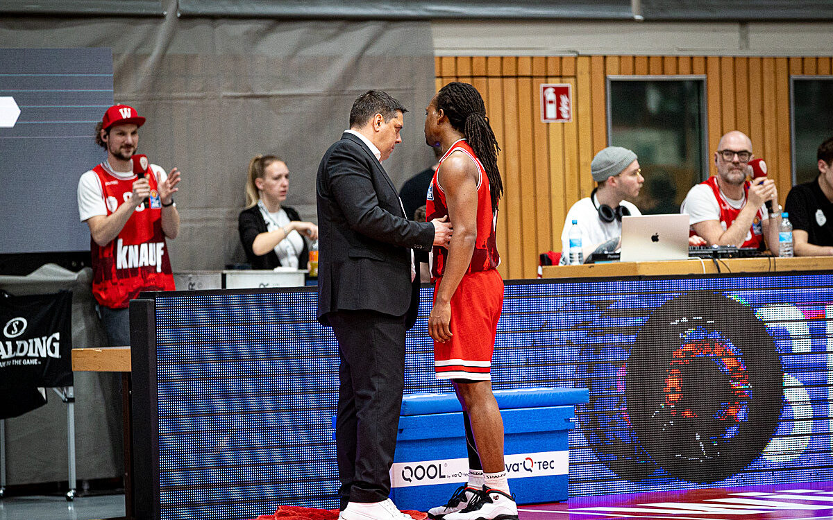 2023 03 17 s Oliver Baskets 32 2023 03 17 s Oliver Baskets 32