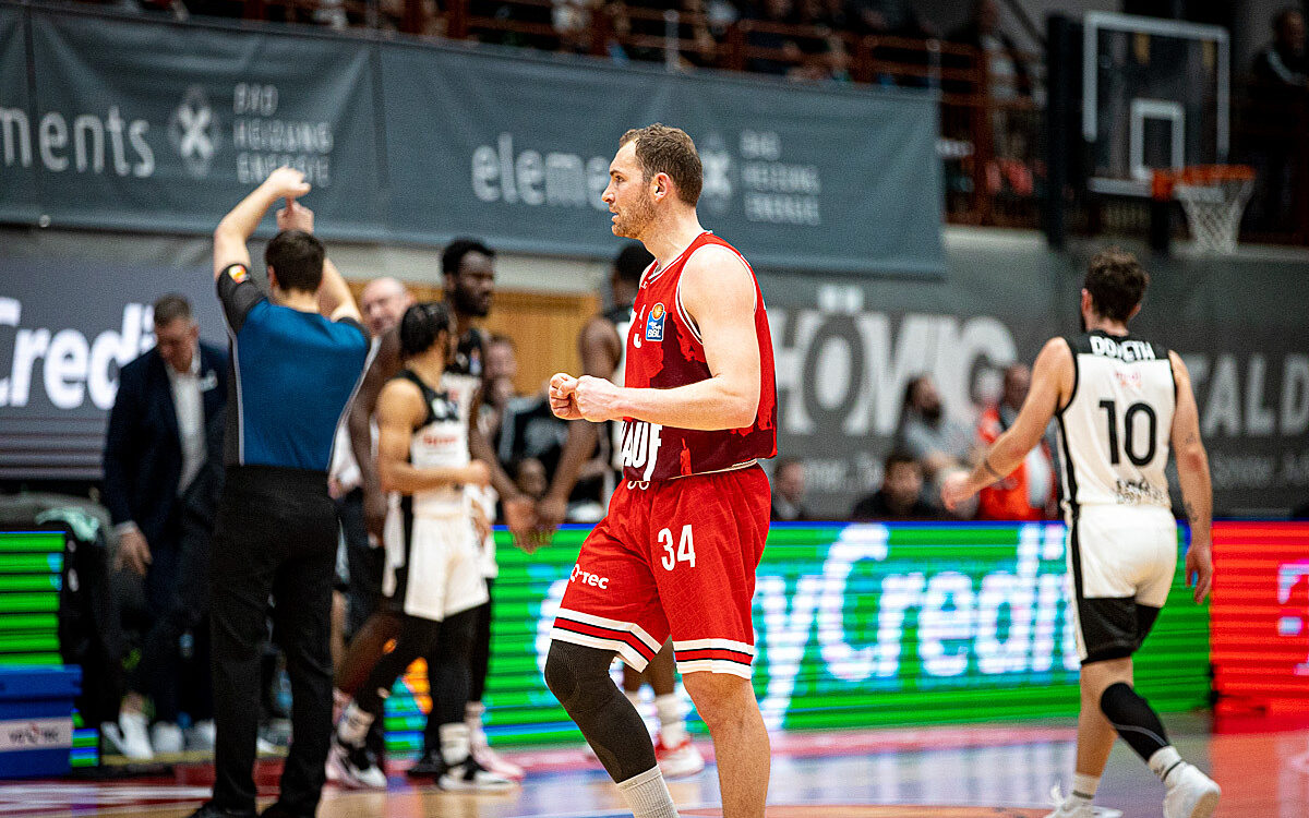 2023 03 17 s Oliver Baskets 33 2023 03 17 s Oliver Baskets 33