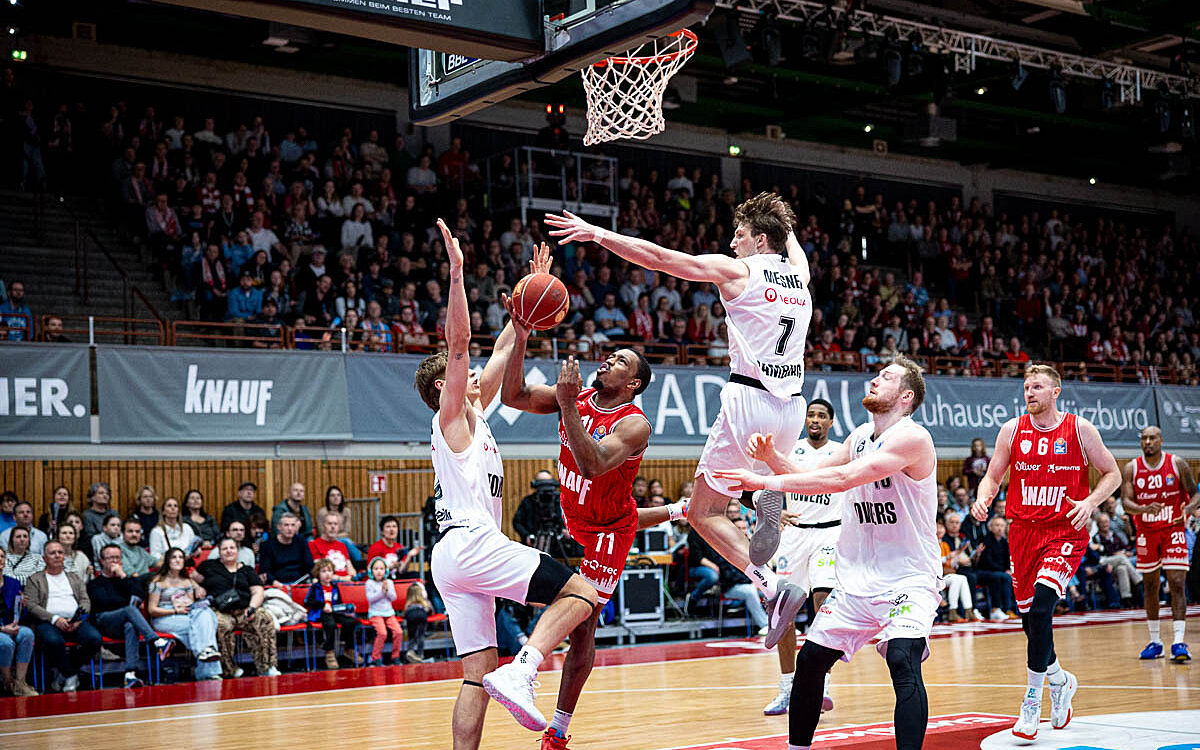 20240317 Wuerzburg Baskets Hamburg 34 20240317 Wuerzburg Baskets Hamburg 34