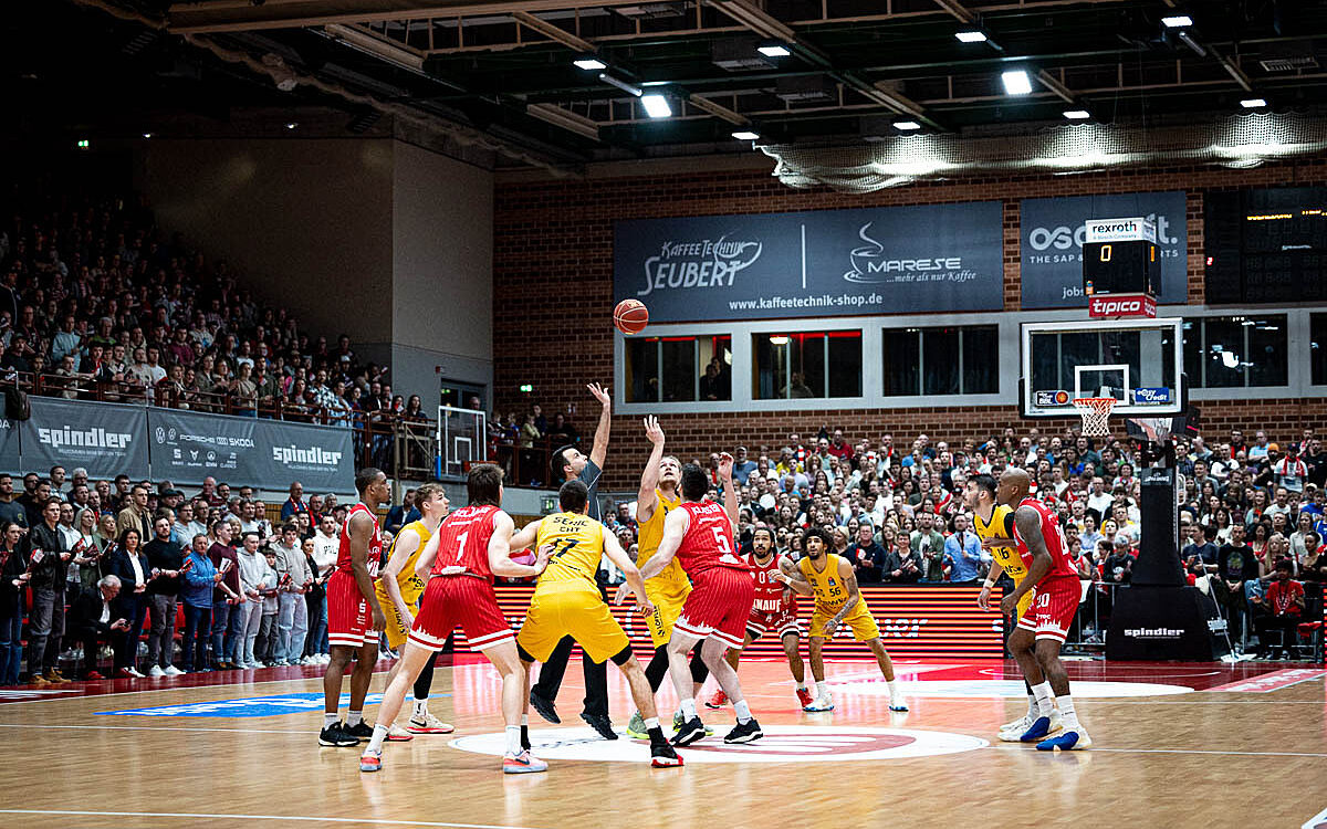 20240330 Wuerzburg Tuebingern 13 20240330 Wuerzburg Tuebingern 13